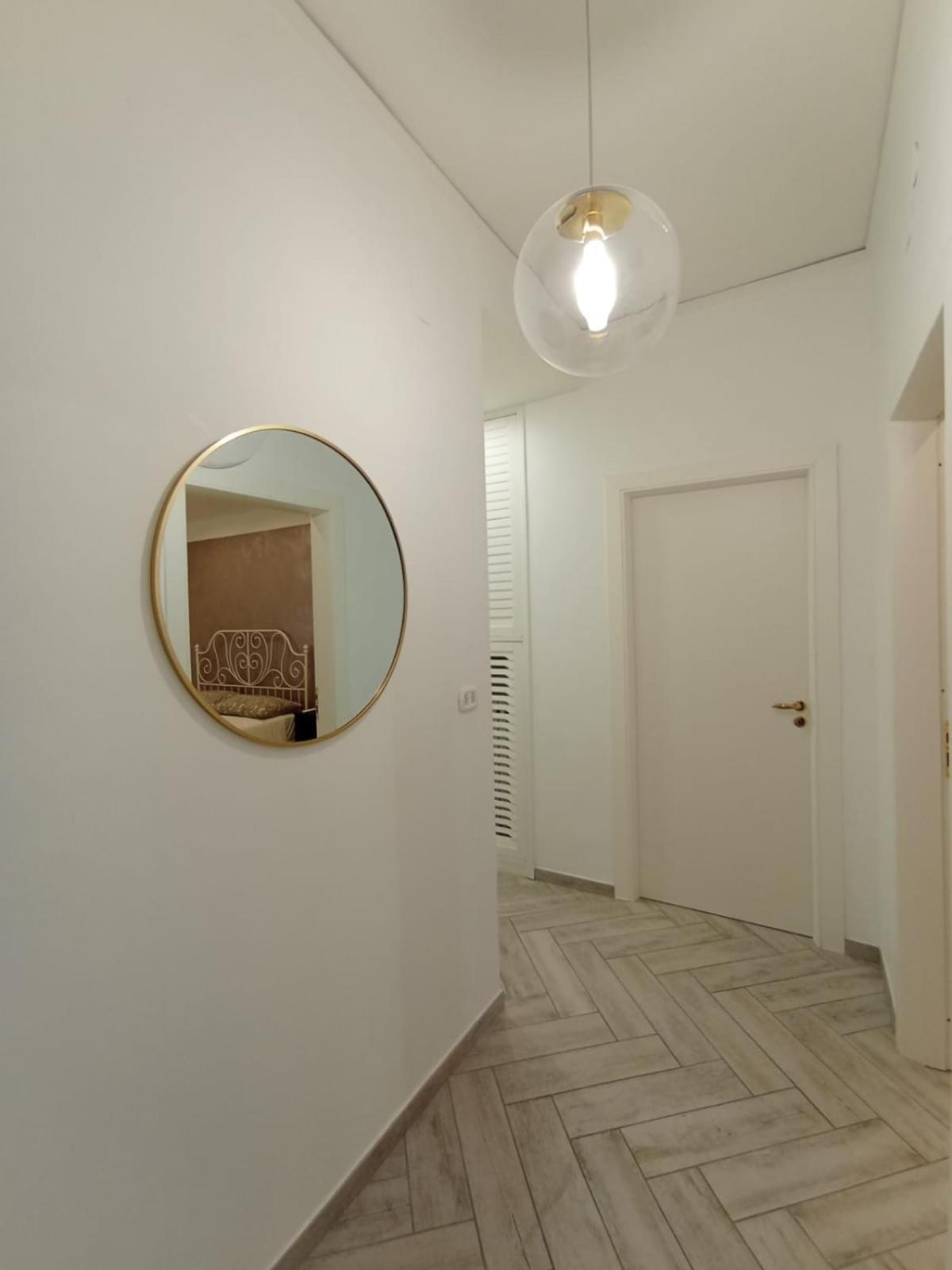 Red Bridges House Maria Naples
